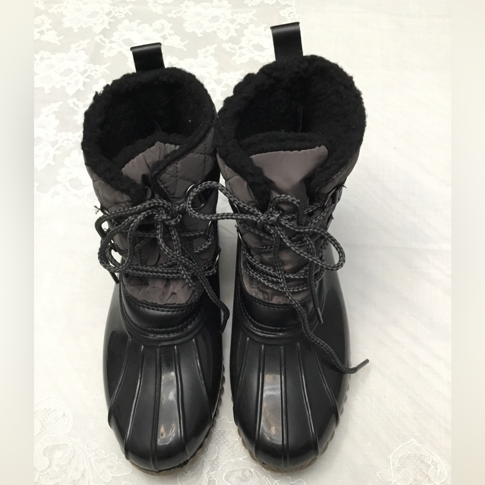 SPORTO Quilted Black and Brown Boots
